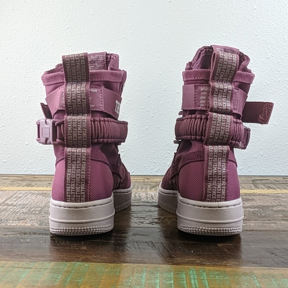 NEW Nike SF AF 1 Limited Edition Sizes 7 & 7.5 - Picture 4 of 8